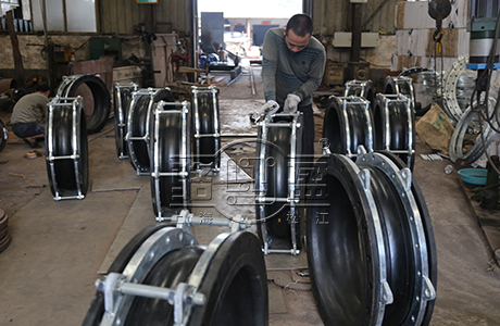 上海駱盈向恒隆廣場(chǎng)(二期)供應(yīng)伸縮器